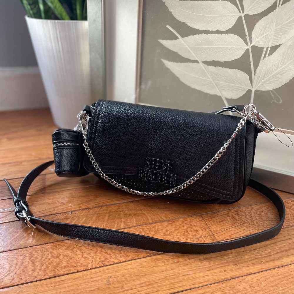 Black Steve Madden Purse with chain